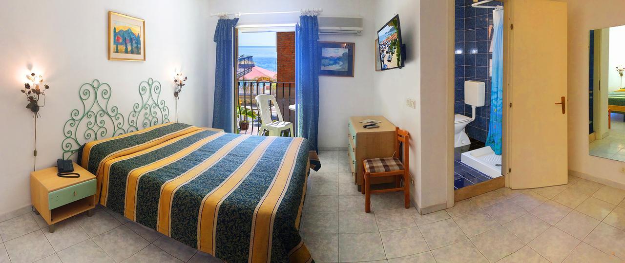 Hotel Da Peppe Letojanni Εξωτερικό φωτογραφία